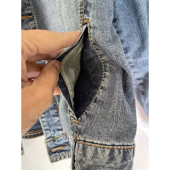 CAbi Denim Jean Jacket Womens Size XL Blue Button Pockets #511 EUC - Picture 6 of 9